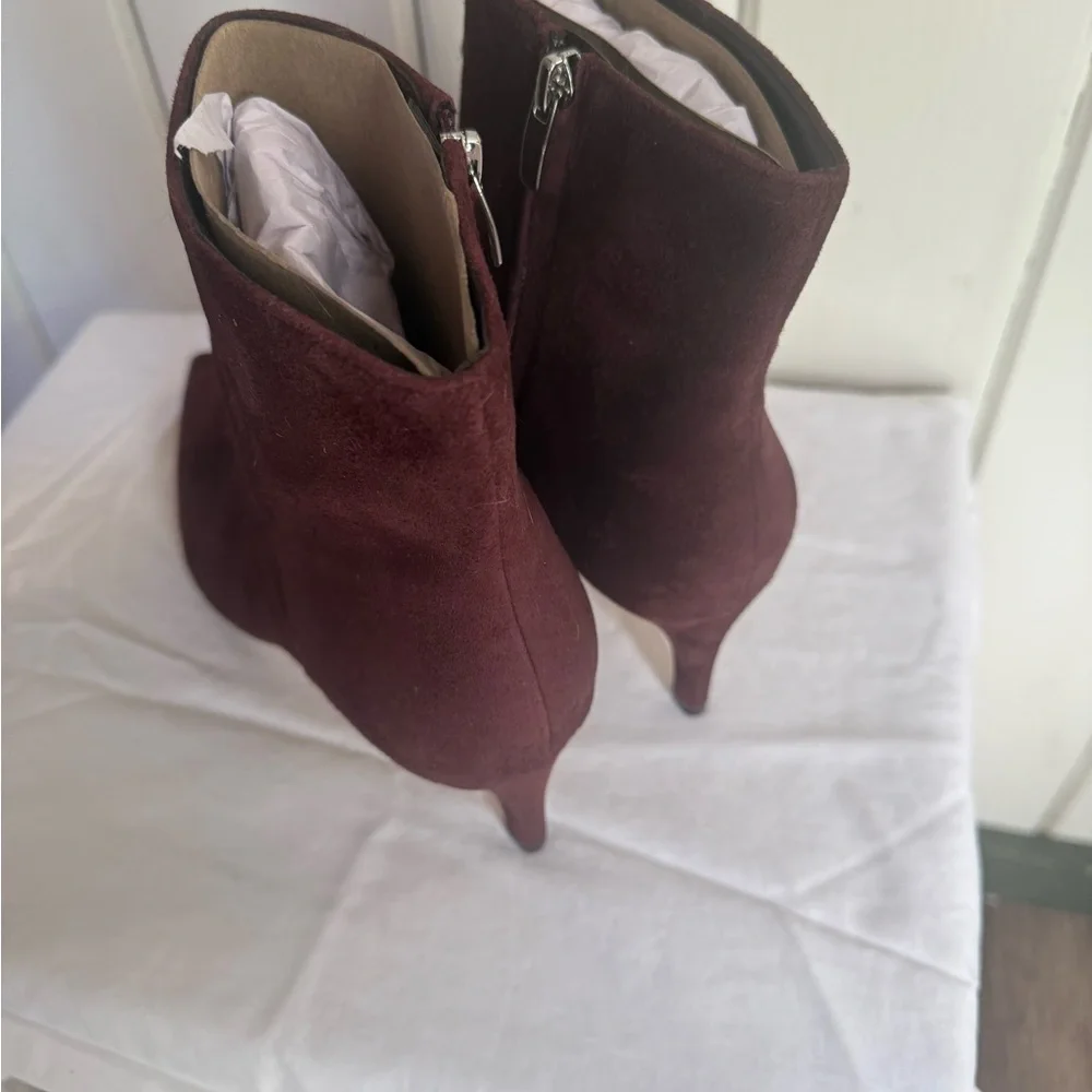 Nine West brite kitten heel boots burgundy suede Ankle Boots